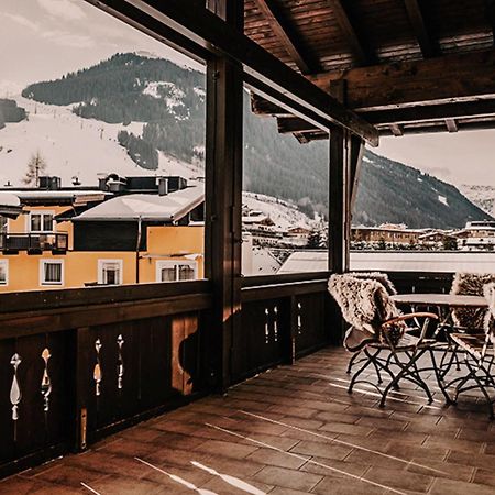Hotel Gluecksschmiede - Hinterglemm Saalbach-Hinterglemm Exterior foto